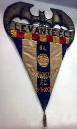 Levante badge